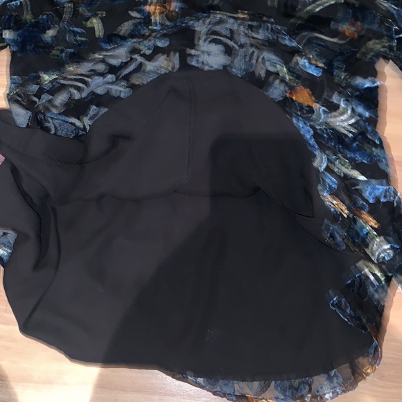 French Connection Avery Velvet Keyhole Burnout Top Size XS - Picture 11 of 12